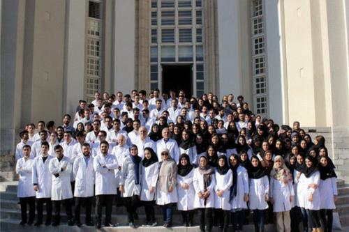 جزئیات آیین نامه رفتار و پوشش حرفه ای دانشجویان علوم پزشکی