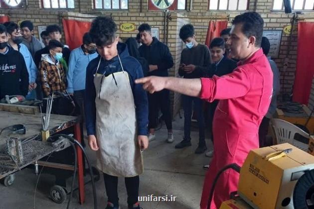 لزوم تسریع راه اندازی هنرستان های جوار نفت و حفاری در خوزستان