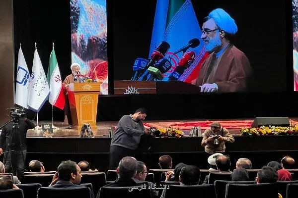 تاکید بر تکمیل زنجیره حکمرانی کتاب رشد