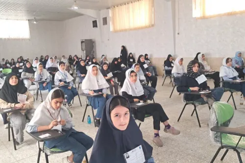 شایعه برداشتن چادر در آزمون البرز حقیقت ندارد