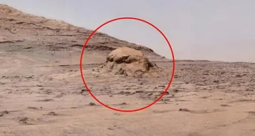 مشاهده یک دروازه عجیب روی مریخ، عکس